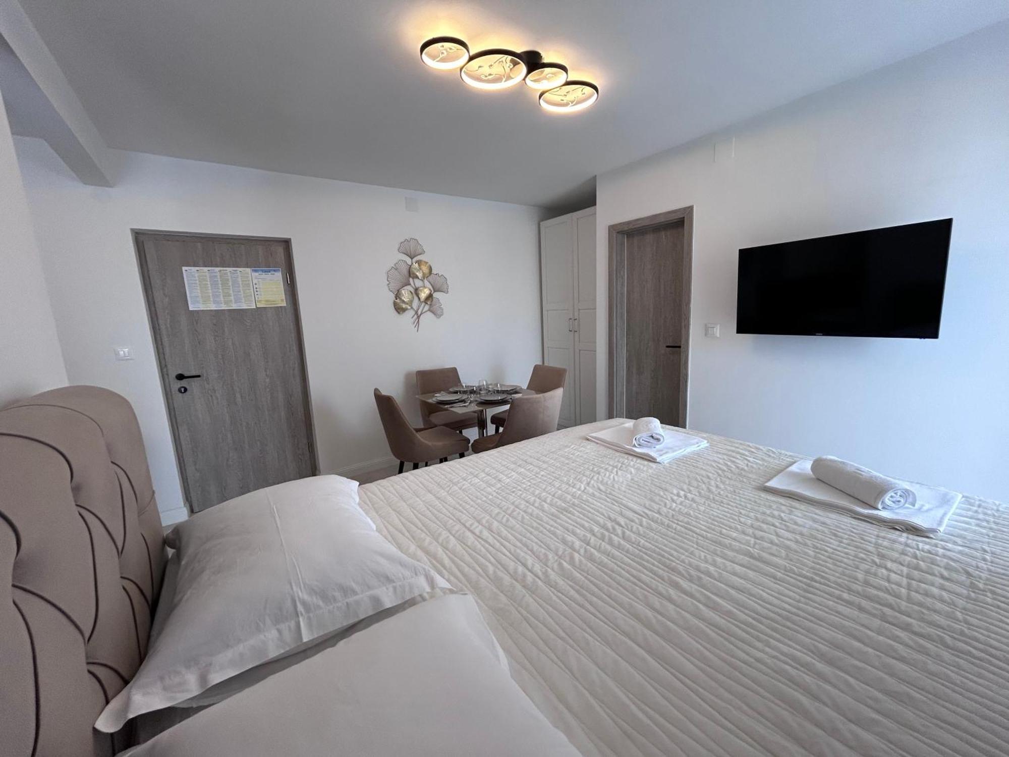 Apartmani Biokovo Makarska Ngoại thất bức ảnh
